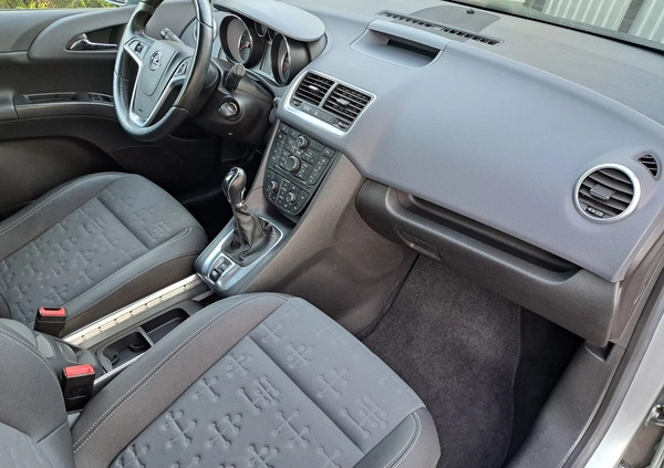 Opel Meriva cena 24800 przebieg: 173500, rok produkcji 2011 z Jarocin małe 232